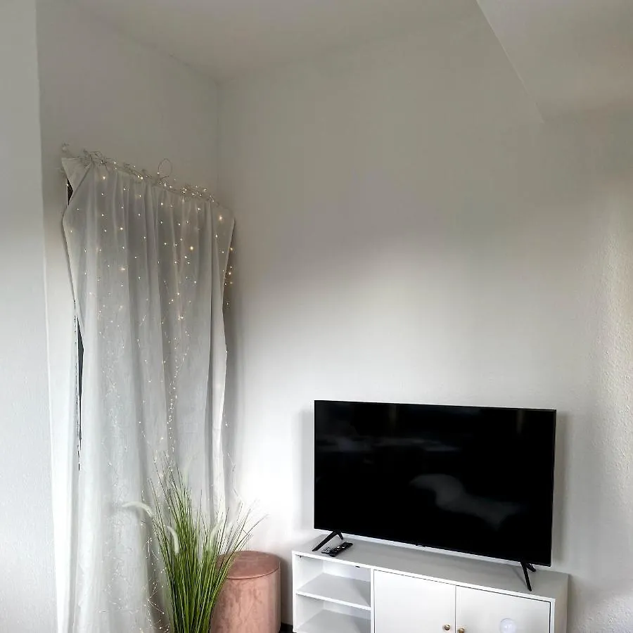Urbansuites - Modern & Zentral In Der City - Dein Zuhause In Štutgart Apartmán